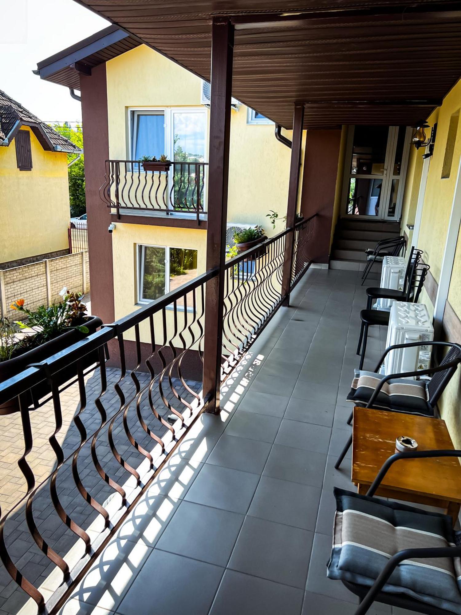Pensiune Carpati Hunedoara Luaran gambar